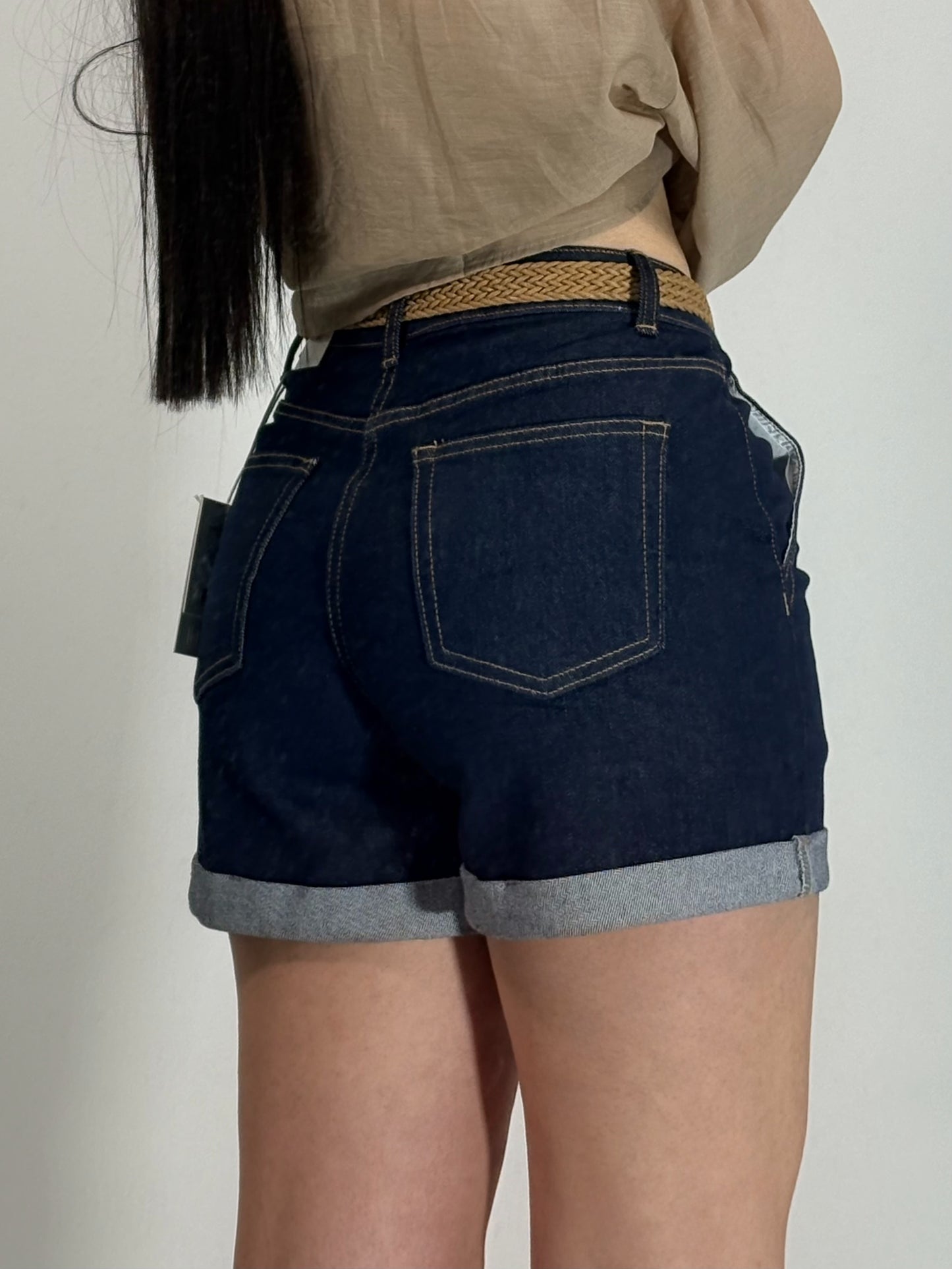 Pantaloncino con cintura